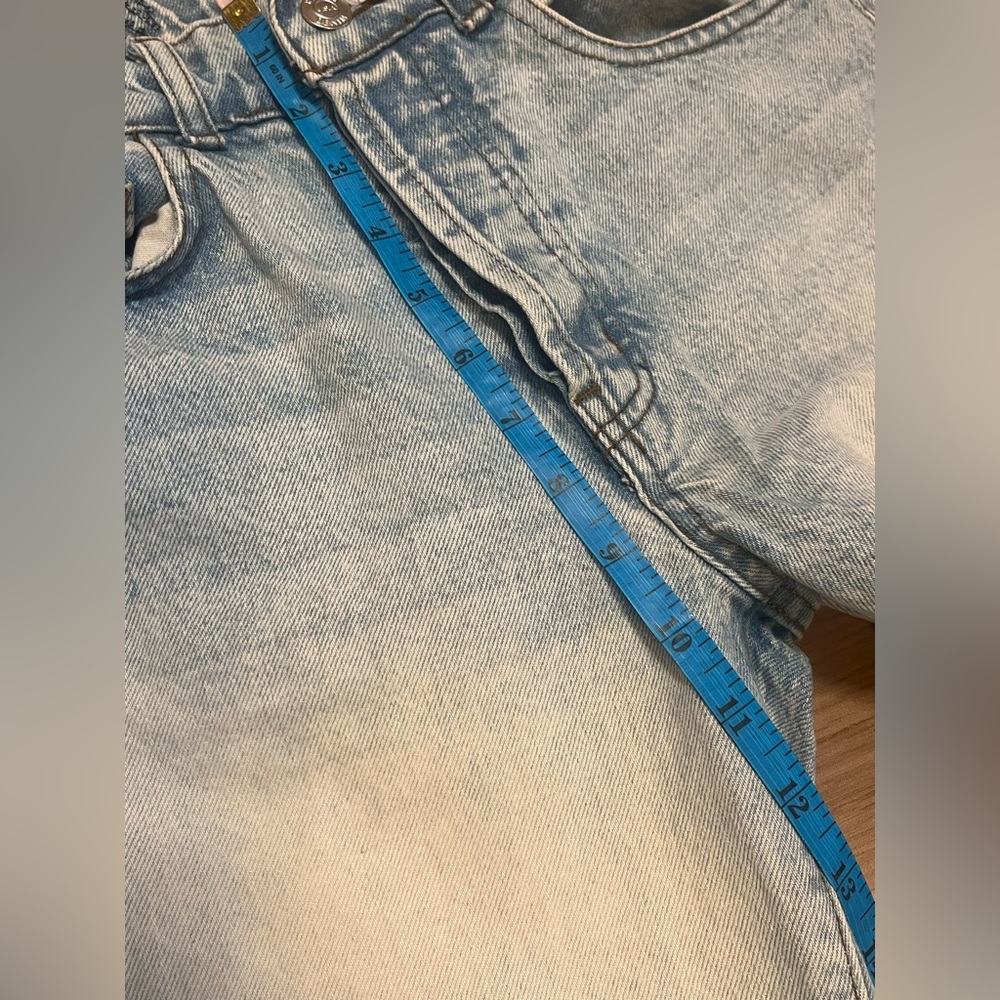 Revice Denim Jeans Womens Size 25 Light Wash Ripped Distressed Button Fly Cuffed - Picture 6 of 9